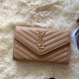 Elegant chain cross body, Tan Quilted purse